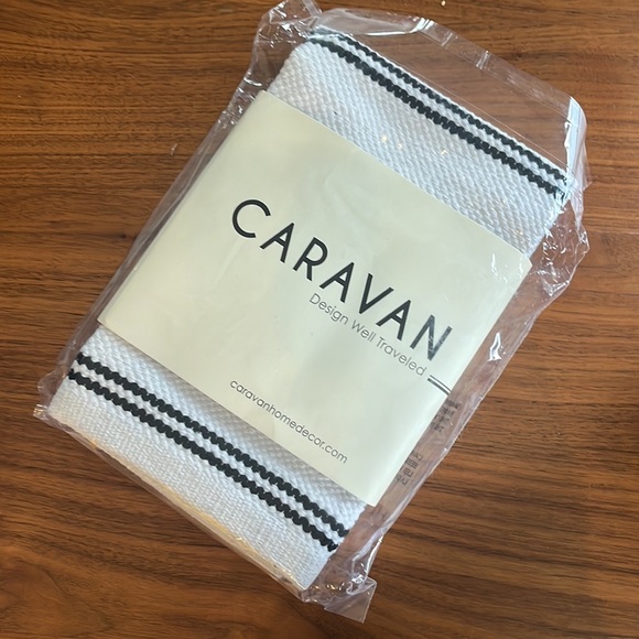 black and white weaved bath mat!! - Picture 3 of 3